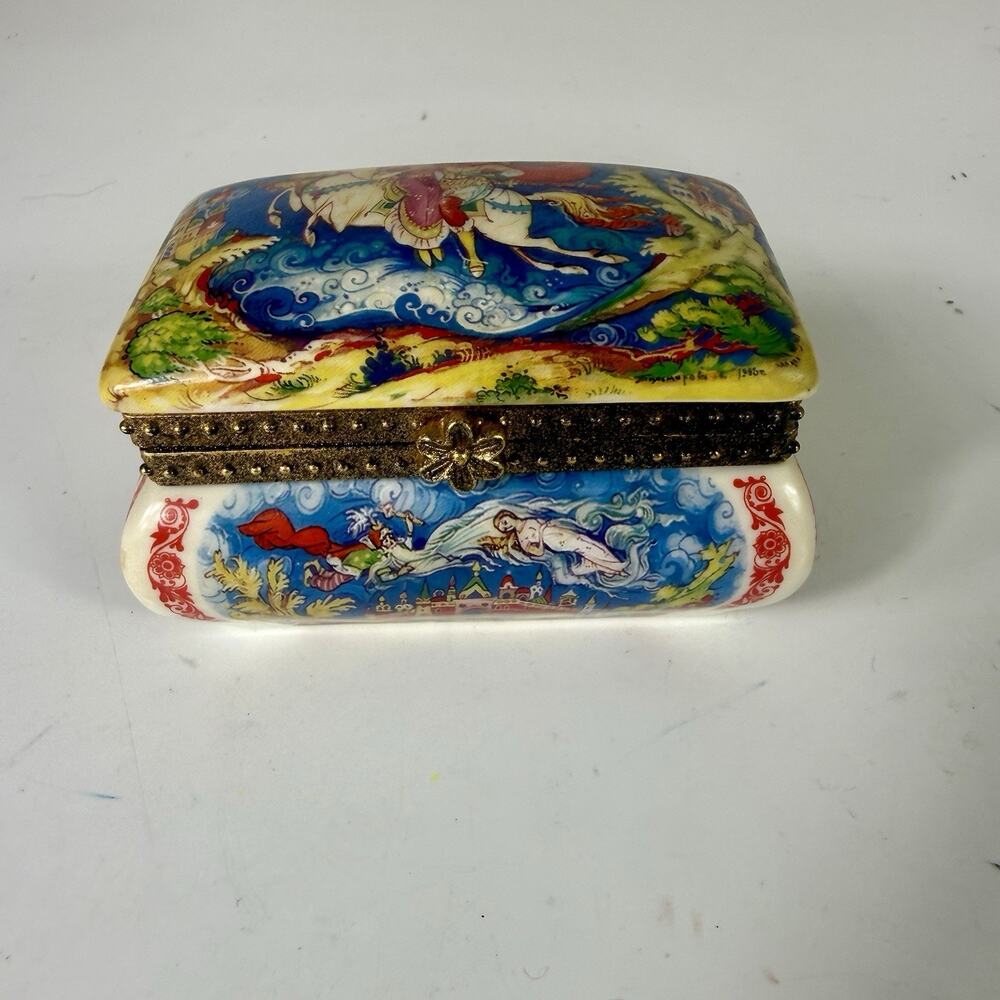 Lucy Maxym Fairy Tale Fantasies Ruslan & Ludmilla Porcelain Trinket Box #66 - Picture 3 of 7